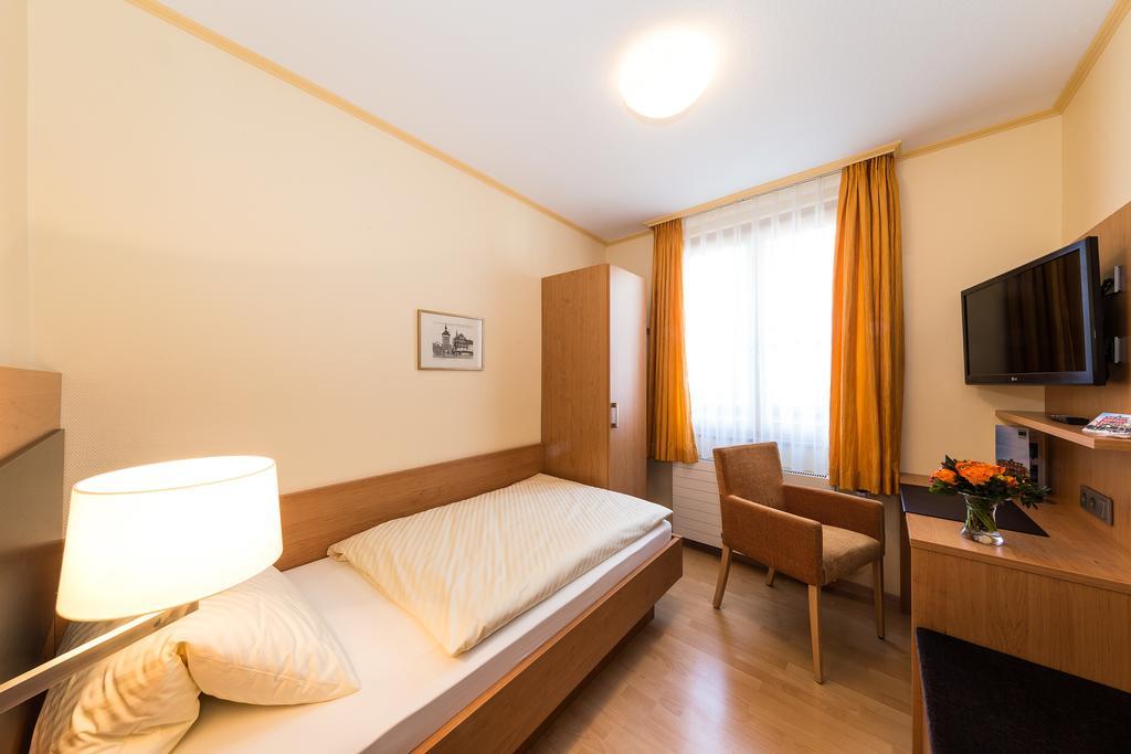 Hotel Hirschen Konstanz Eksteriør bilde