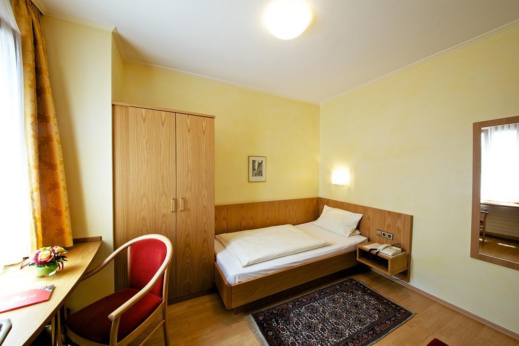 Hotel Hirschen Konstanz Eksteriør bilde